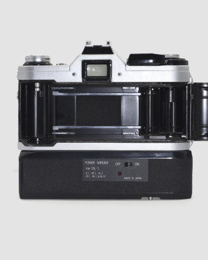 Canon AE-1 №4572970 с об. Canon Lens FD 1,8/50 №424456